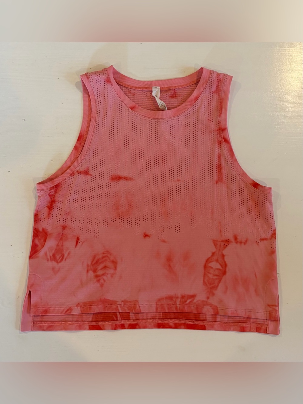 lululemon Train To Be Tank Top - Pink Tie Dye
